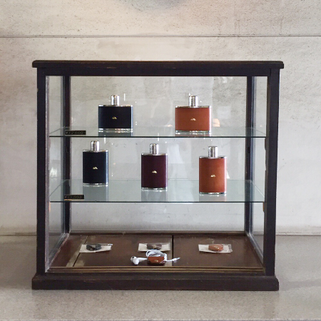 森、道、市場 Jacou